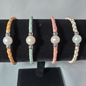 Wholesale lot leather pearl wire bracelets